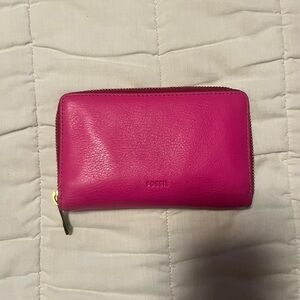 Fossil Fuchsia Leather Zip Wallet